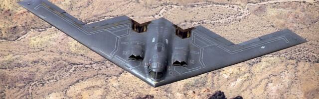 How Big Is The Crew On A B-2 Bomber?