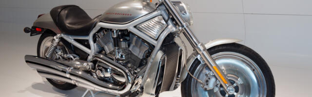 What's The Difference Between Harley-Davidson Evolution & Revolution Big Twin Engines?