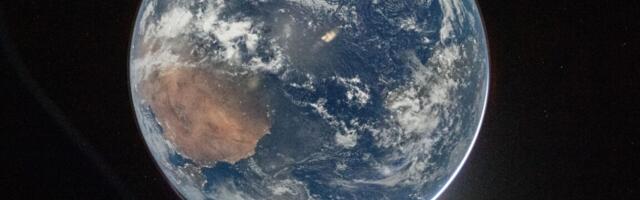 As Artemis II zooms to the Moon, everything seems to be going swimmingly