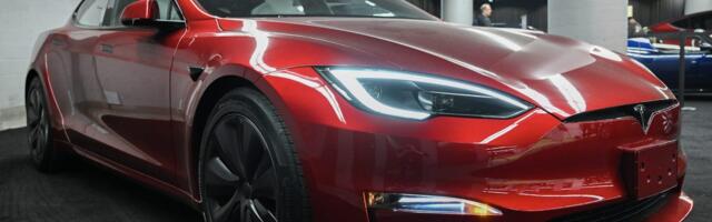 Tesla is selling 250 invite-only Model S 'Signatures' for $160,000 before scrapping them for good