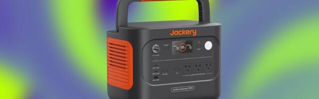 Don't Miss Out on a Jackery Power Station for Just $399 With This Early Black Friday Deal