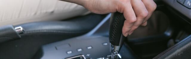Does Your Car Have A 6-Speed Or 8-Speed Transmission? Here's How To Tell