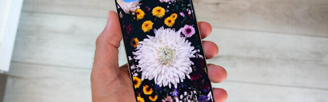 Wallpaper Wednesday: More great phone wallpapers for all to share (August 13)