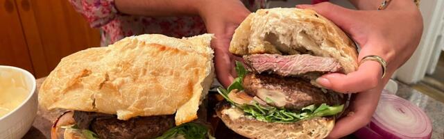 I tried Gordon Ramsay's 10-minute steak sandwich recipe. It was delicious but took me almost an hour to make.
