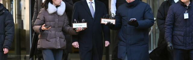 Samsung chair cleared of fraud and stock manipulation