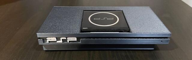 This mod turns the PSP into a tiny PS2 with Bluetooth controller support