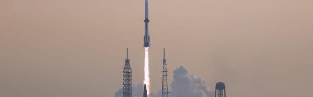 Blue Origin's New Glenn Rocket Ground Test Ends in Fiery Florida Explosion