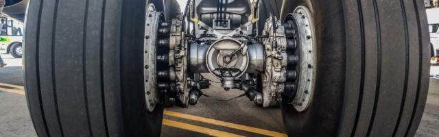Do Airplanes Use Disc Or Drum Brakes?