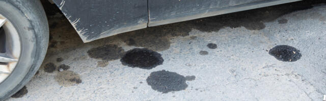 How To Remove Stubborn Oil Stains From Your Garage Floor