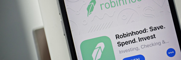 Daily Crunch: Robinhood restricts GameStop trading