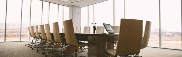 Choosing Between PickyDomains and CatchyDotComs