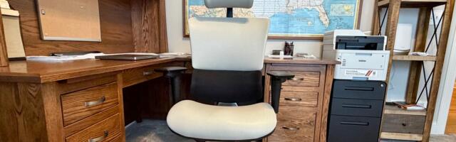 X-Chair X-Tech review: My kids called this an office chair built for the boss - and with its cooling, heating, and massaging features, I agree