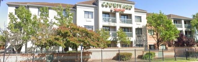 Oakland hotel near airport bought at huge reduction in value