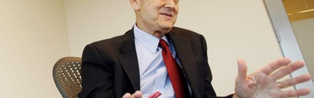 Finance legend Burt Malkiel is still working at 92. He tells BI why people should retire later.