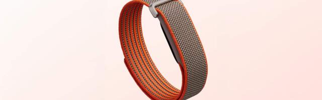Steph Curry Gets a Special Edition Fitbit Air