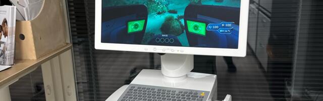 Game played on a 3D dental scanner with an old Intel CPU and AMD GPU — up to 700 FPS on Counter-Strike: Source