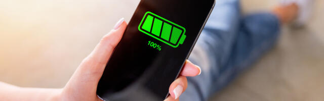 How Do Fast Chargers Know How Much Power To Deliver To Your Device?