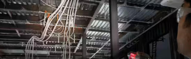 This 'Powerful And Compact' Milwaukee Flashlight 2-Pack Is On Sale For Black Friday