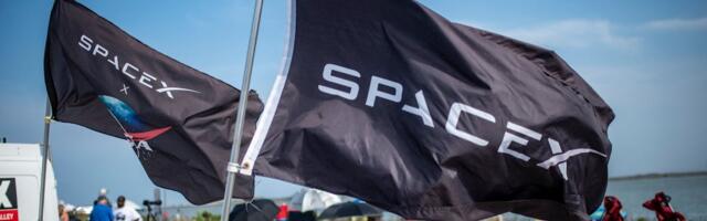 ‘Tis the Season for SpaceX Tenders