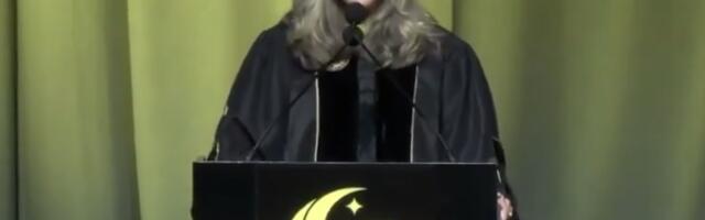 Graduation Speaker Says AI Is ‘The Next Industrial Revolution,’ Immediately Drowned Out by Booing Students