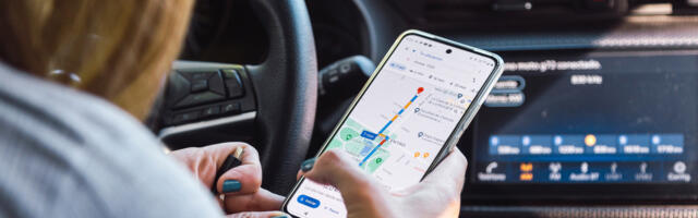 Can You Get A Ticket For Using Your Phone's Map App While Driving?