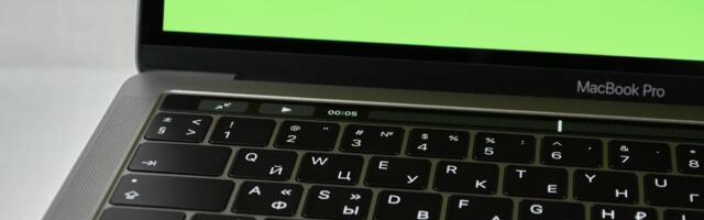 This 1TB Apple MacBook Pro is on sale for under $500