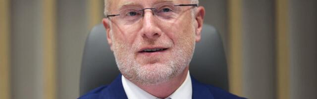 FCC Chairman Threatens to Revoke TV Licenses Over Iran Coverage