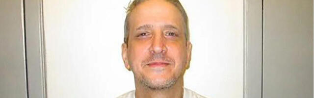 Oklahoma begs the Supreme Court to stop it from killing a man