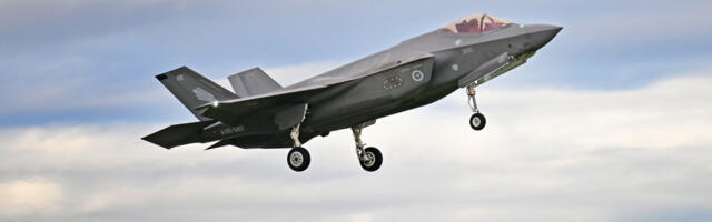 How Long Can An F-35 Fly Without Refueling?