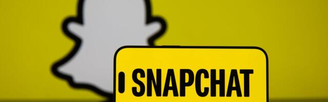 If You Don't Want to Pay to Store Snapchat Memories, Here's How to Download Them for Free