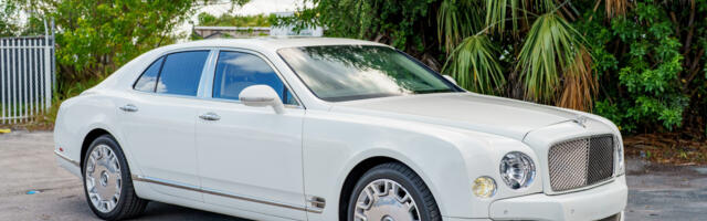 10 Of The Most Iconic Non-Cadillac Land Yachts