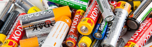 How Many AA Batteries Does It Take To Power A PC? This YouTuber Found The Answer