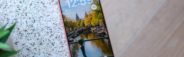 Apple just rolled out a neat wallpaper trick Android users will envy