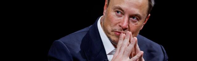 Tesla board awards $30bn of shares to Elon Musk