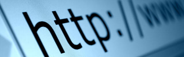 Tech support scammers are forcing their fake phone numbers into real webpages