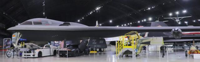 There's only one B-2 stealth bomber on display in the world. Here's where I saw it.