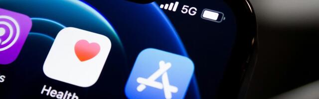 Apple pulled this AI app… and now it’s suddenly back