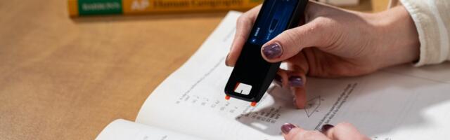 This viral AI pen didn’t help me cheat