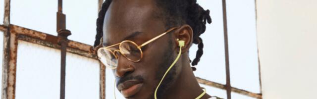 Run to grab a pair of Beats Flex earbuds while theyre only $40