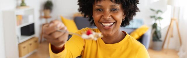 Should You Start 'Fibermaxxing'? Registered Dietitians Explain the Viral TikTok Wellness Trend