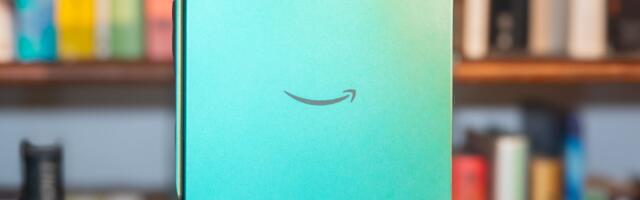 Amazon's Black Friday Kindle deals drop my 2 favorite e-readers, the Kindle Scribe and Kindle Colorsoft, to their lowest prices ever - these are the deals I've been waiting for!