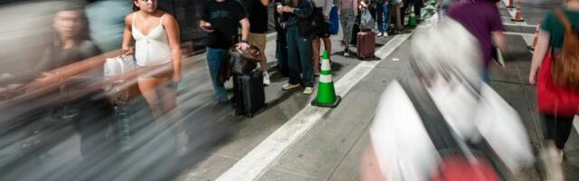 Mass TSA absences mean flying is a crapshoot right now