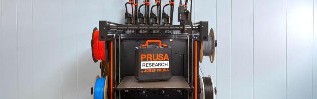 Original Prusa XL Review: Huge Bed, Five Toolheads at Once