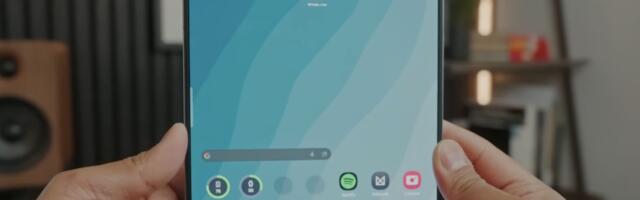 Samsung might have a trifold phone as well?