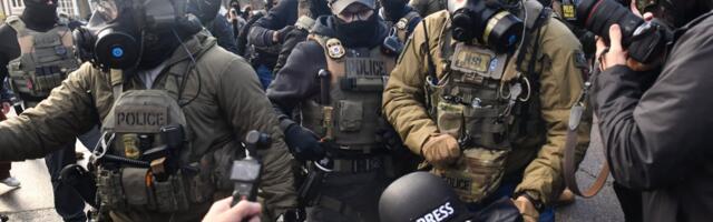 Capgemini to sell unit linked to US immigration tracking