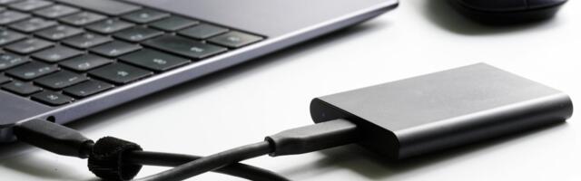 Windows 11’s latest update may be bricking some SSDs, users report