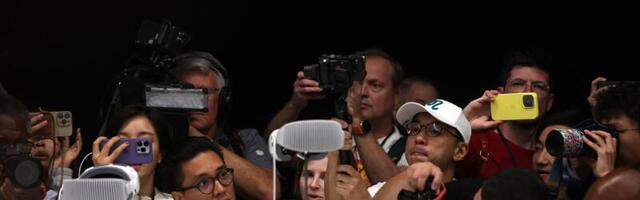 Hey, remember those Apple wonder goggles?