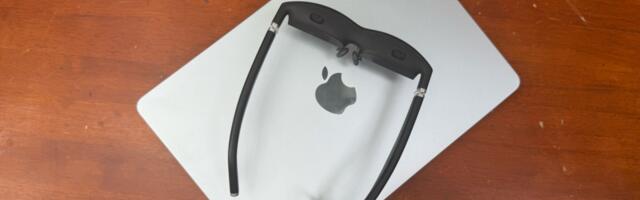 Apple Glass wearable tipped to land next year