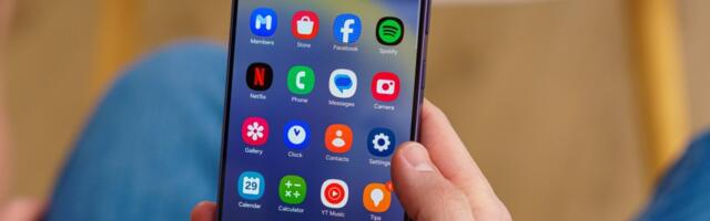 OneUI 7 beta reportedly postponed to September