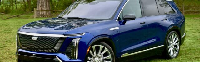 The all-electric Cadillac Vistiq makes the Escalade redundant